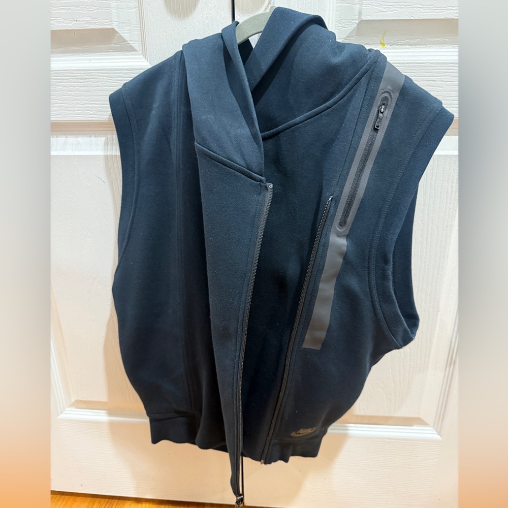 Nike Black Zip-Up Vest